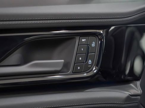 New 2025 Porsche Panamera 4 image 22