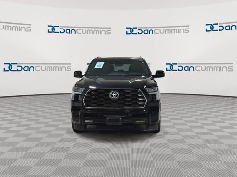 Used 2023 Toyota Sequoia Platinum AWD/4WD image 3