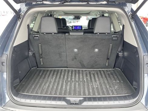 Used 2024 Toyota Grand Highlander Platinum image 25