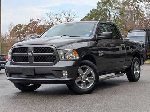 Used 2019 RAM 1500 Express w/ Express Value Package image 4