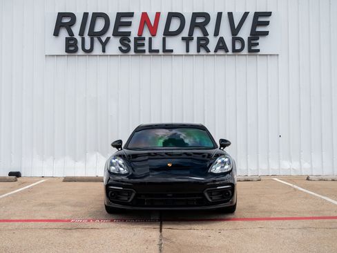 Used 2023 Porsche Panamera 4 Platinum Edition AWD/4WD image 9