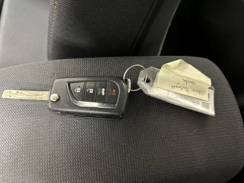 Used 2024 Toyota Corolla LE FWD image 32