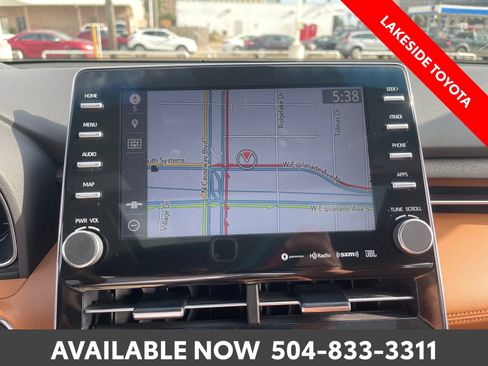 Used 2020 Toyota Avalon Limited FWD image 35