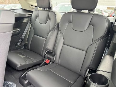 New 2026 Volvo XC90 T8 Ultra w/ Protection Package image 9