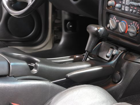 Used 2000 Pontiac Firebird Formula RWD image 70