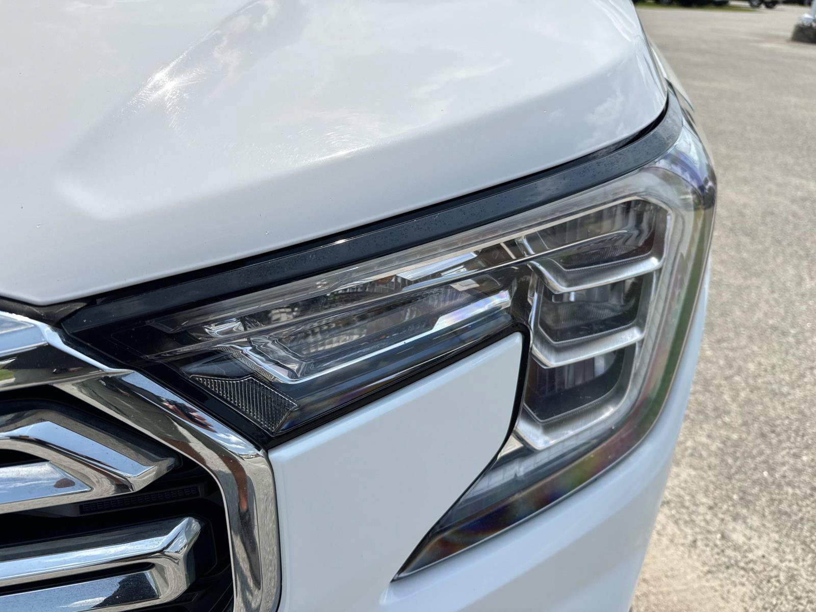 Used 2022 GMC Terrain SLT AWD/4WD image 10