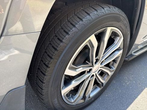 Used 2018 GMC Terrain Denali w/ Advanced Safety Package image 34