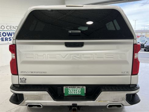 Used 2022 Chevrolet Silverado 1500 LTZ w/ Z71 Off-Road Package image 7
