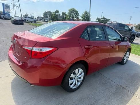 Used 2016 Toyota Corolla LE FWD image 12
