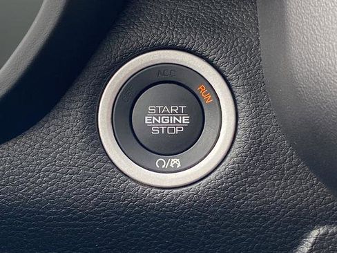 Used 2022 RAM 1500 Big Horn AWD/4WD image 22