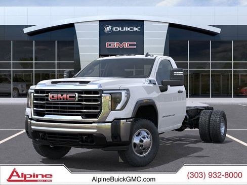 New 2026 GMC Sierra 3500 Pro AWD/4WD image 6