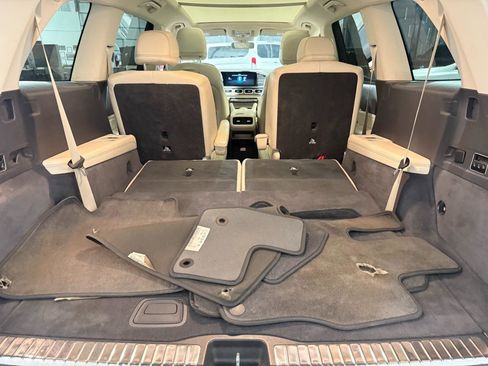 Used 2020 Mercedes-Benz GLS 450 4MATIC image 25