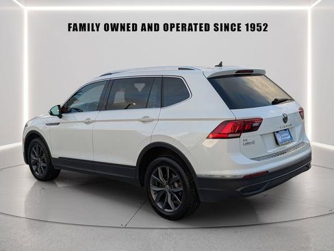 Used 2023 Volkswagen Tiguan SE FWD image 4