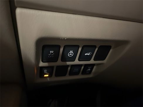 Used 2018 Nissan Pathfinder SL w/ Cargo Package image 23