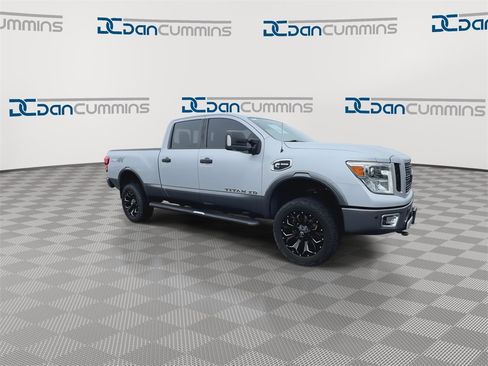 Used 2017 Nissan Titan PRO-4X image 2
