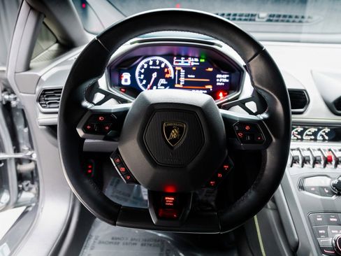 Used 2018 Lamborghini Huracan LP 580-2 image 37