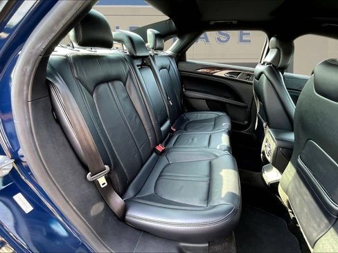 Used 2018 Lincoln MKZ Reserve FWD image 27