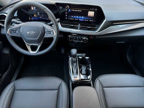 New 2025 Chevrolet Trax ACTIV image 8