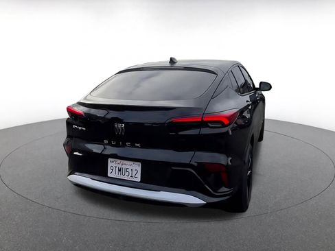 Used 2025 Buick Envista Sport Touring image 14