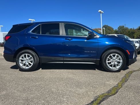 Used 2022 Chevrolet Equinox LT image 3