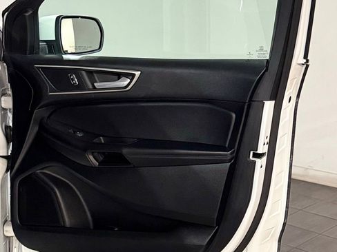 Used 2022 Ford Edge SEL w/ Convenience Package image 42