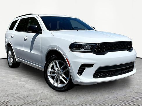 Used 2024 Dodge Durango GT AWD/4WD image 3
