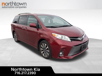 Used 2018 Toyota Sienna XLE