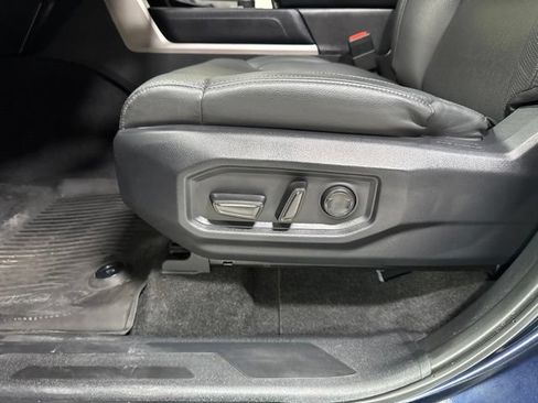Used 2025 Toyota Tundra SR5 w/ SR5 Premium Package AWD/4WD image 5