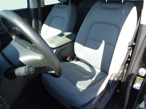 Used 2019 Chevrolet Colorado W/T w/ WT Convenience Package AWD/4WD image 23
