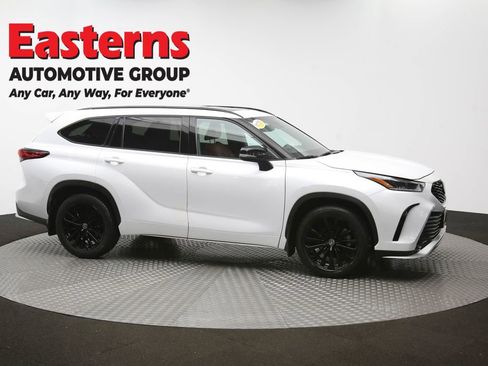 Used 2023 Toyota Highlander XSE image 48