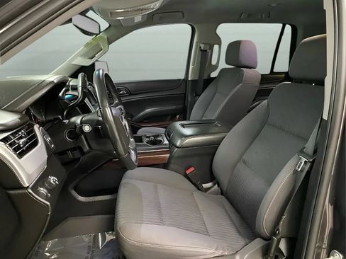 Used 2018 GMC Yukon SLE w/ SLE Value Package RWD image 10