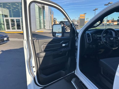 Used 2024 RAM 2500 Big Horn image 20