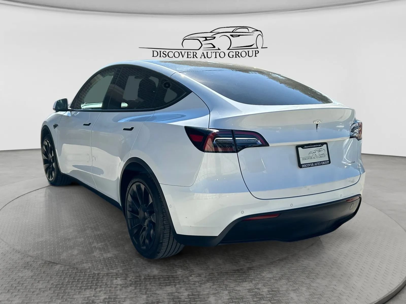 Used 2021 Tesla Model Y Long Range AWD/4WD image 7