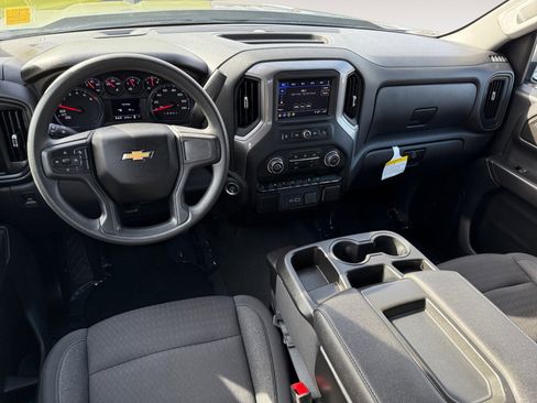 Used 2024 Chevrolet Silverado 1500 Custom image 15