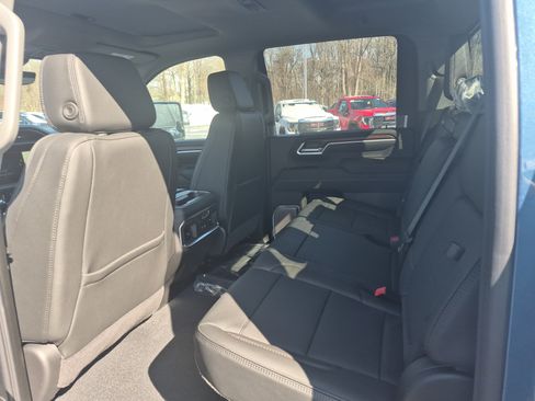 Used 2026 GMC Sierra 2500 Denali w/ Denali Reserve Package image 11