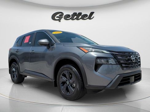 Certified 2026 Nissan Rogue SV FWD image 7