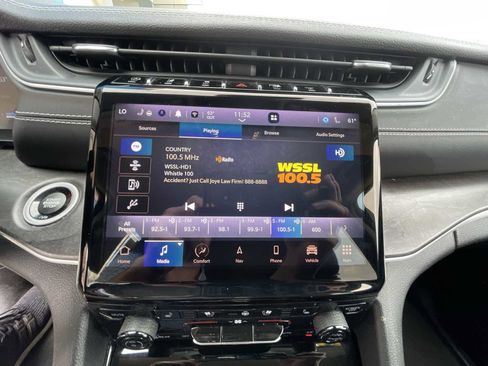 Used 2023 Jeep Grand Cherokee L Limited w/ Luxury Tech Group II image 13