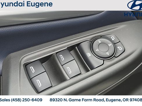 Used 2023 Chevrolet Bolt EUV Premier w/ Super Cruise Package image 16