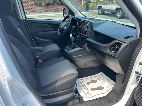 Used 2021 RAM ProMaster City Tradesman SLT image 16