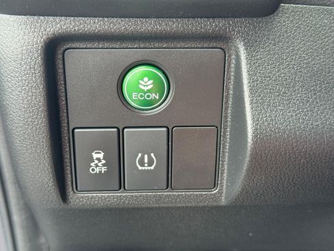 Certified 2018 Honda HR-V LX image 22