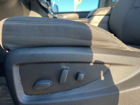 Used 2016 GMC Yukon SLE w/ HD Trailering Package image 9