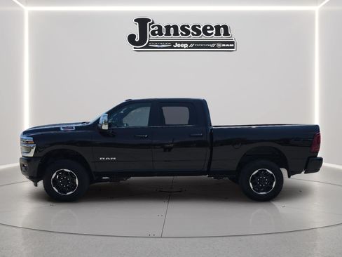 Used 2026 RAM 2500 Laramie AWD/4WD image 2