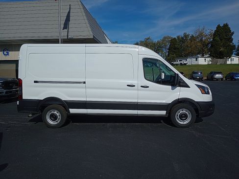 New 2026 Ford Transit 250 148 Medium Roof image 8