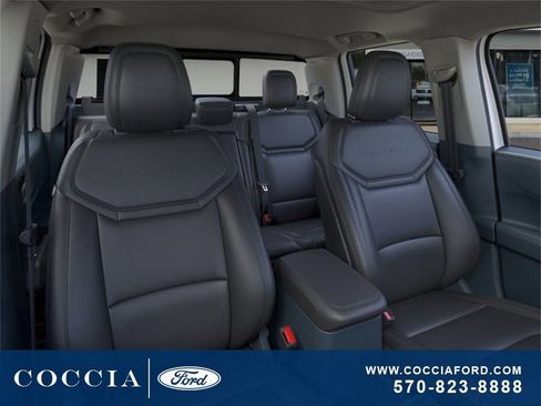 New 2025 Ford Maverick Lariat w/ Black Appearance Package image 10