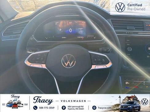 Certified 2023 Volkswagen Tiguan SE FWD image 11