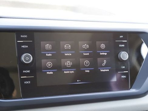 Used 2022 Volkswagen Taos SE w/ Panoramic Sunroof Package AWD/4WD image 25