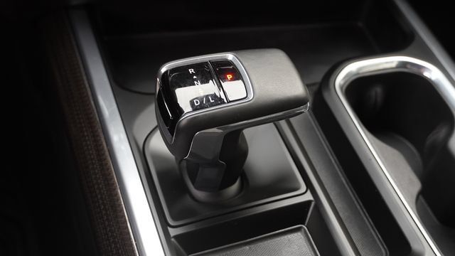 Used 2026 Chevrolet Silverado 1500 LT Trail Boss w/ LPO, Dark Essentials Package AWD/4WD image 26