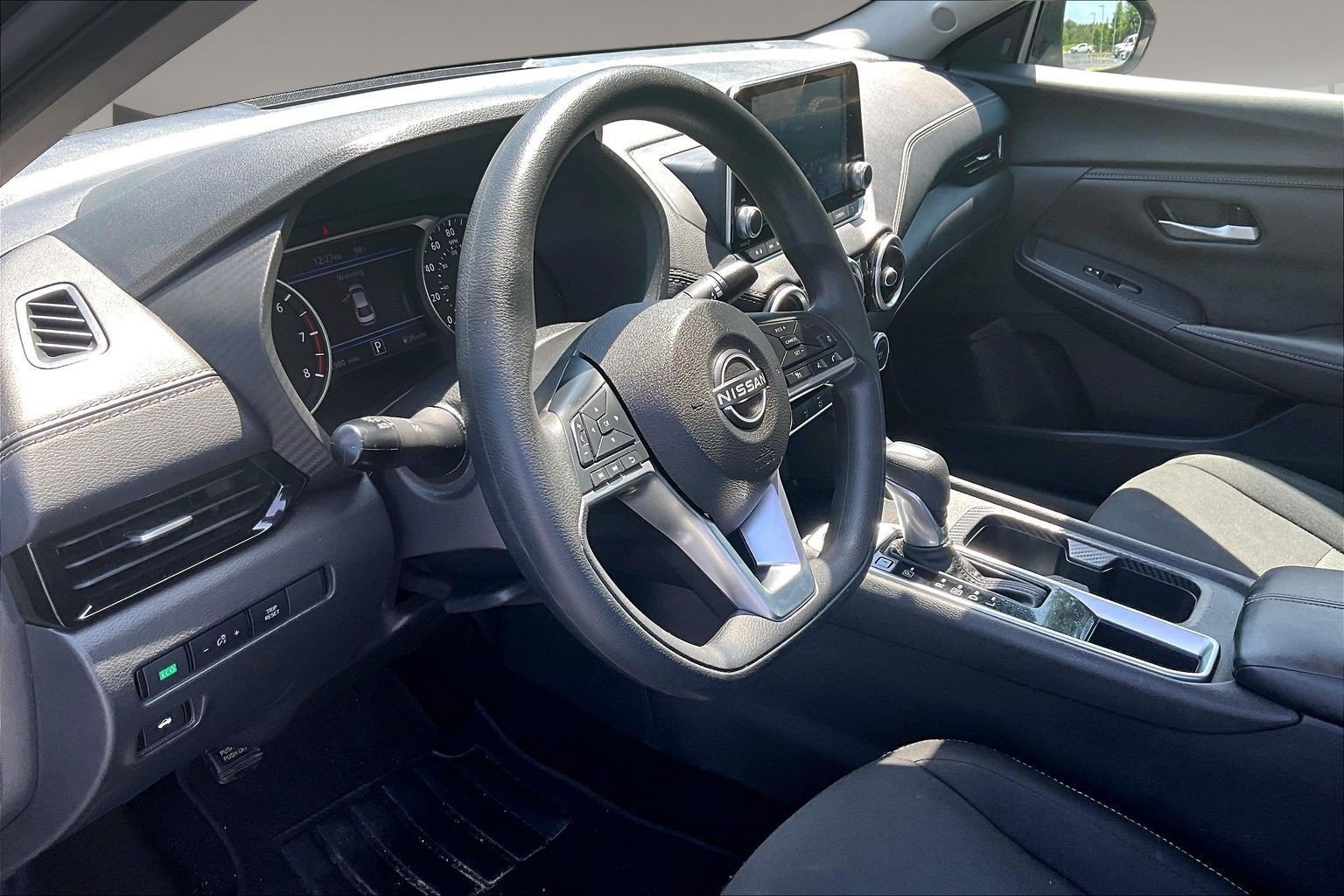 Used 2025 Nissan Sentra SV FWD image 18