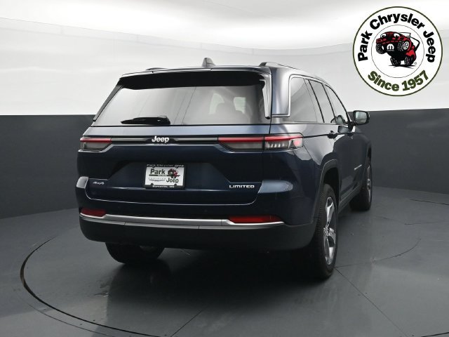 New 2026 Jeep Grand Cherokee Limited w/ Trailer Tow Package AWD/4WD image 5