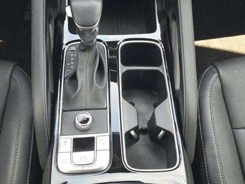 Used 2025 Kia Telluride EX w/ EX Captain's Chair Package FWD image 42